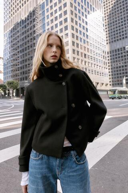 ZARA КОРОТКОЕ ПАЛЬТО С ВЫСОКИМ ВОРОТНИКОМ, ЧЕРНЫЙ