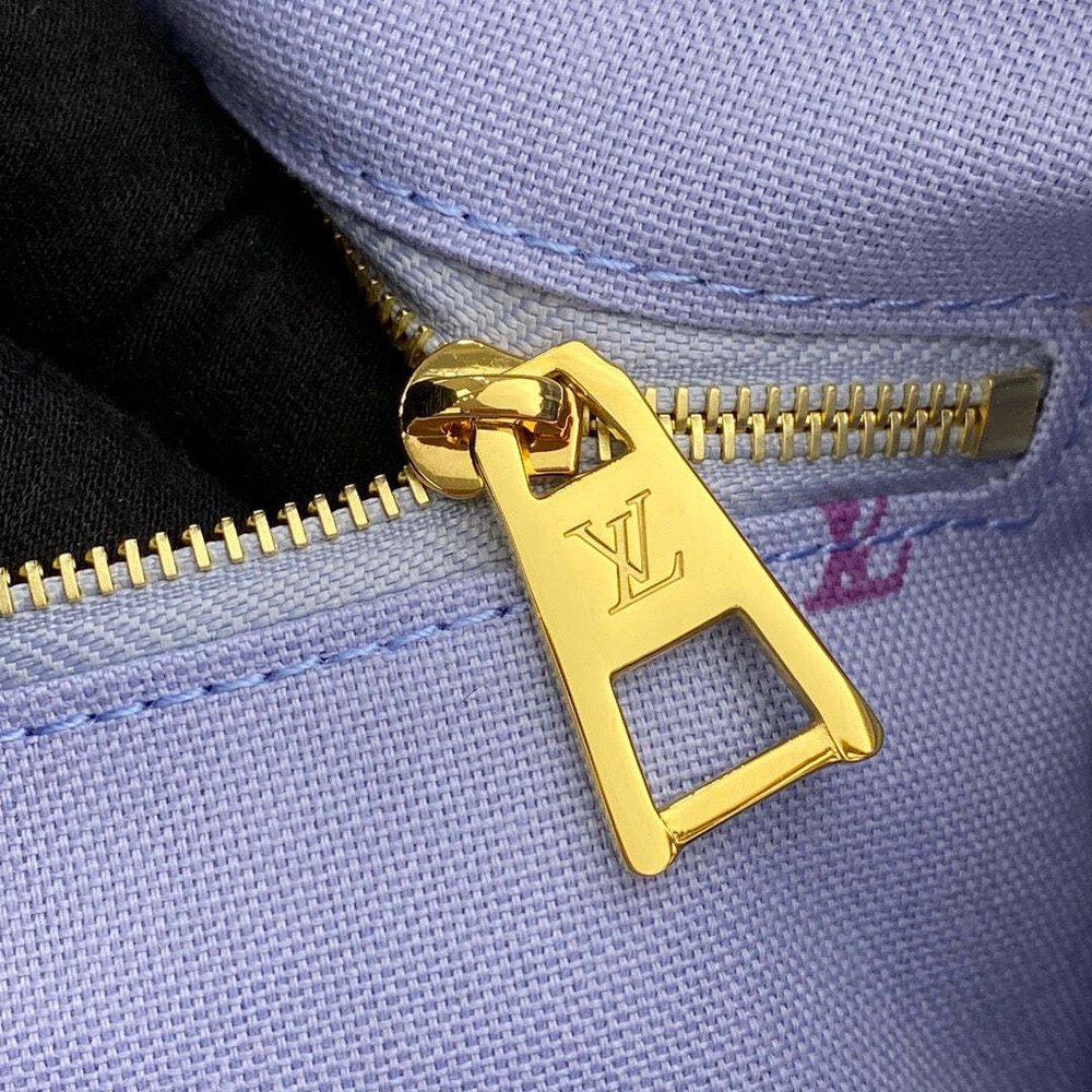 Louis Vuitton Onthego PM