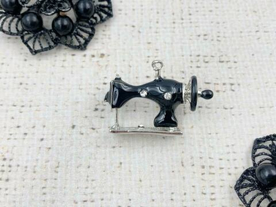 Брошь, р. 3,5х2,3 см