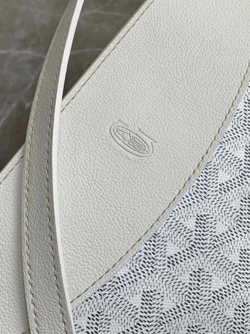 Goyard Hirondelle Bag (11 colors)