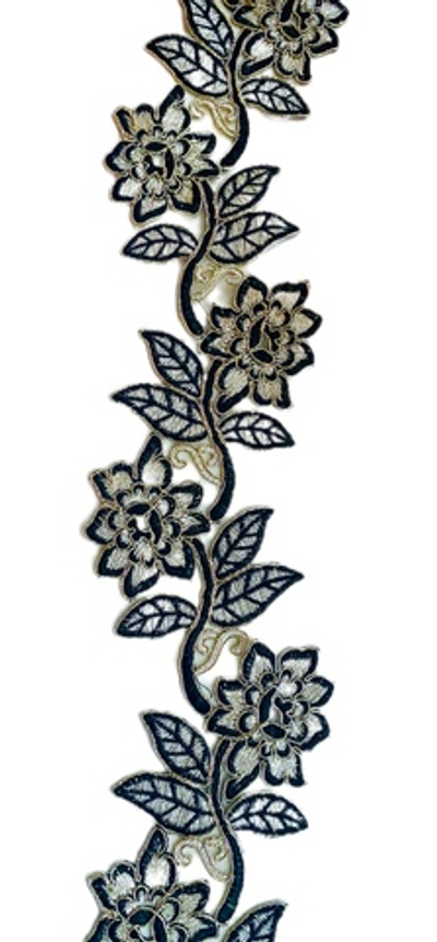 Кружево декоративное с кордом и вышивкой цвет молочно-золотой с черным