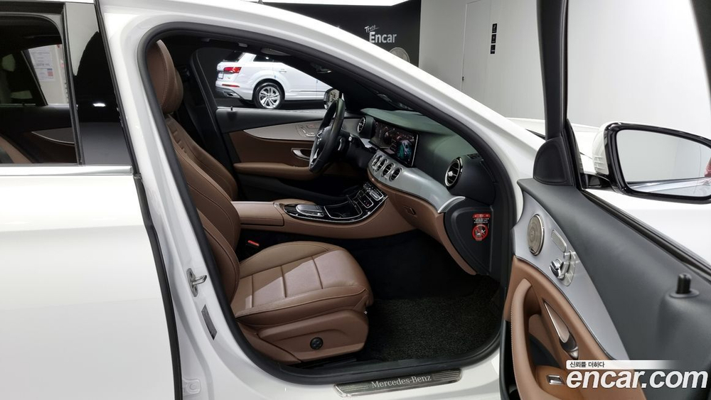 Mercedes-Benz E-Class W213 E250 Avangarde (01.2021)