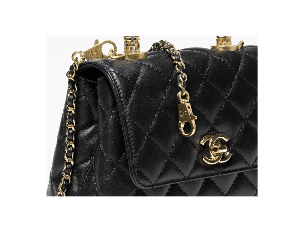 Мини-сумка CHANEL Flap с верхней ручкой из кожи телёнка с декором