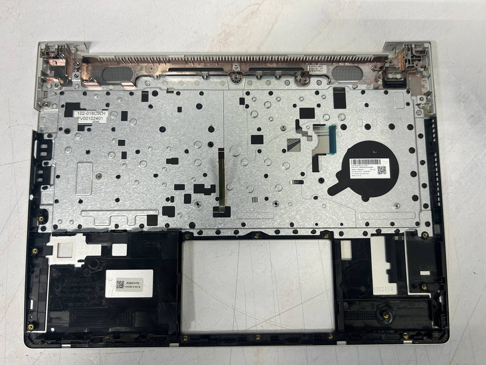 Верхняя часть корпуса (топ-кейс) для ноутбука HP ProBook 430 G6 / 430 G7, серый, с подсветкой, раскладка - русская + украинские символы (L44548-251)