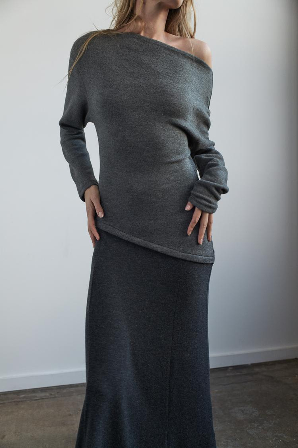 ZARA КОМБИНИРОВАННОЕ ПЛАТЬЕ ИЗ МЯГКОЙ ТКАНИ, СЕРЫЙ МЕЛАНЖ