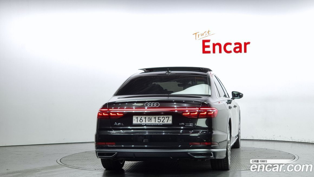 Audi A8 (D5) 55 TFSI Quattro LWB (12.2021)