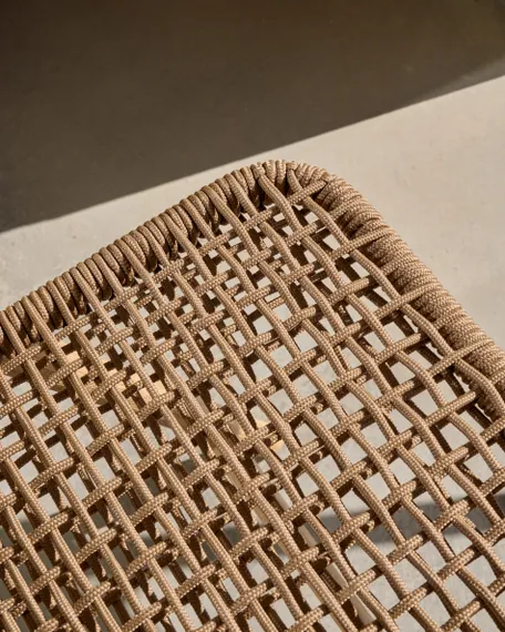 Складной стул Dandara из массива акации со стальной конструкцией и бежевым шнуром