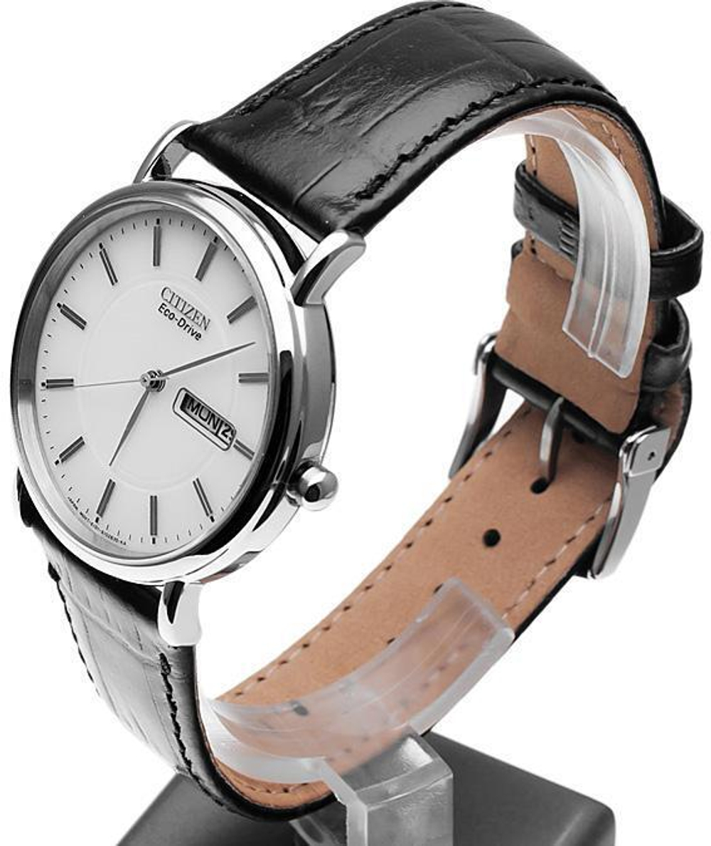 Мужские японские наручные часы Citizen BM8241-01BE