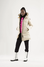 Куртка жен. PARAJUMPERS L.B. CORE 209 молочный