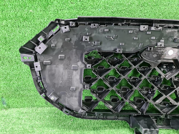 Решетка радиатора Chery Tiggo 8 Pro (2021-н.в.)