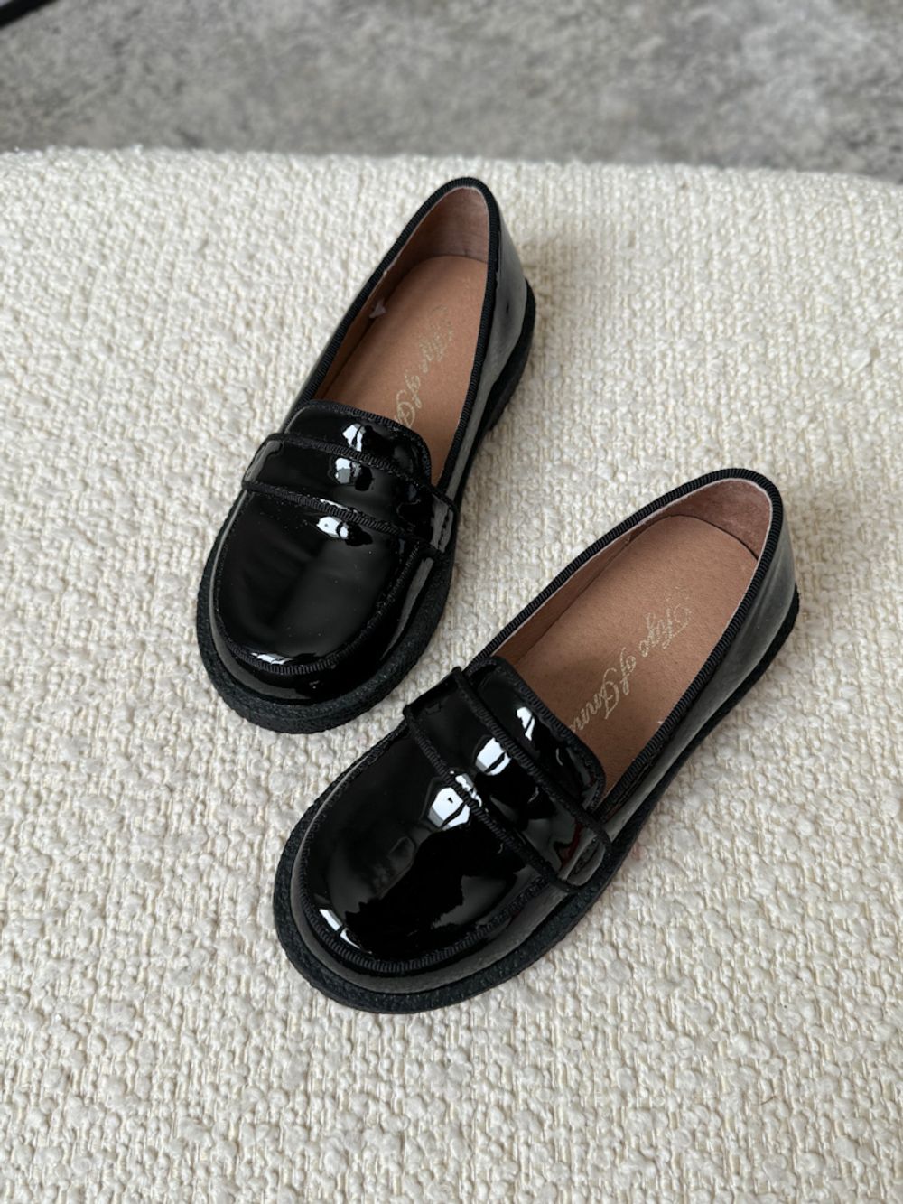 Новые лаковые туфли Age of Innocence, 25,5