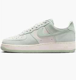 Кроссовки женские NIKE WMNS AIR FORCE 1 '07 SE TRK3