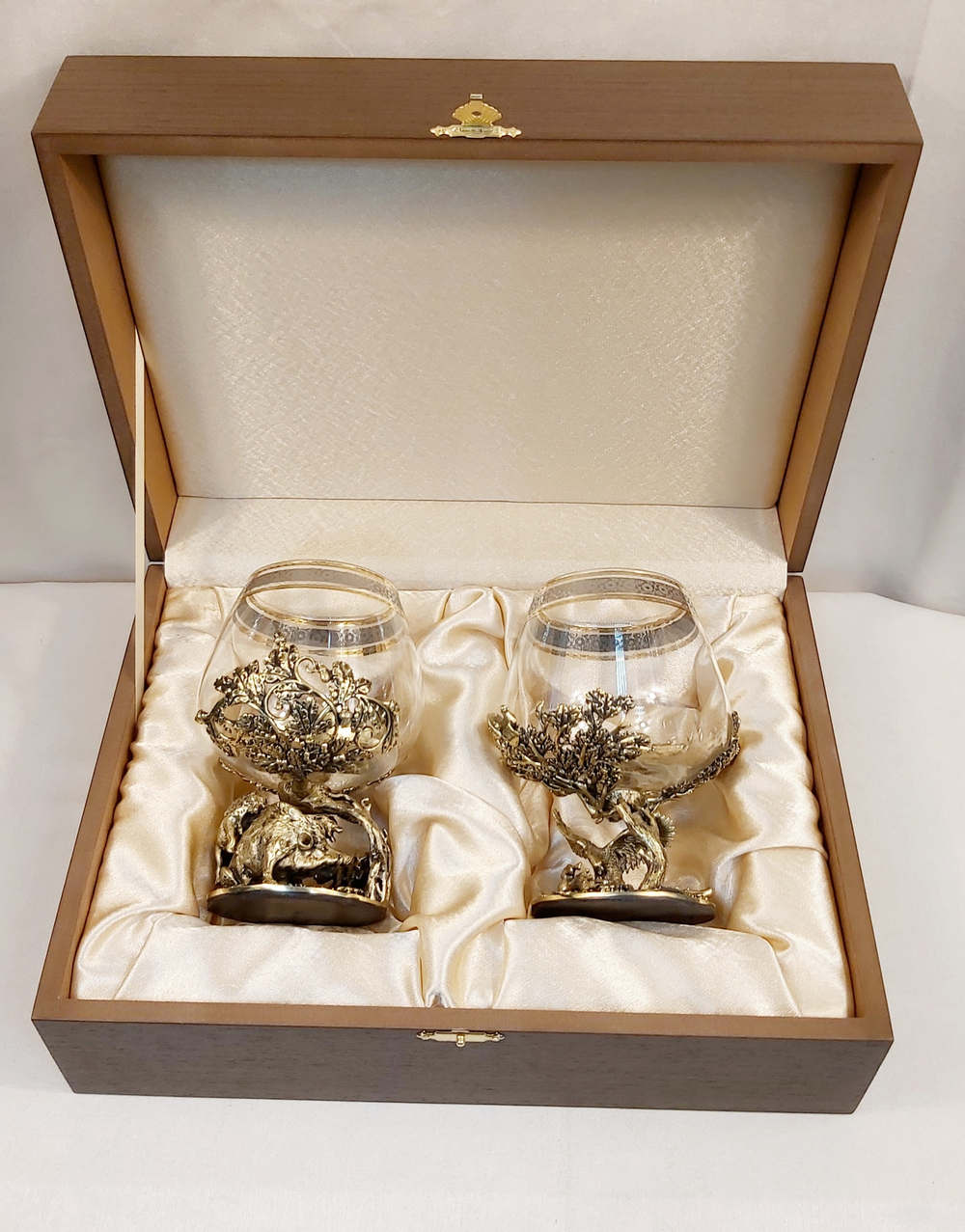 Набор из 2-х бокалов для коньяка "Охота на вепря и Соколиная охота" (подарочный футляр)