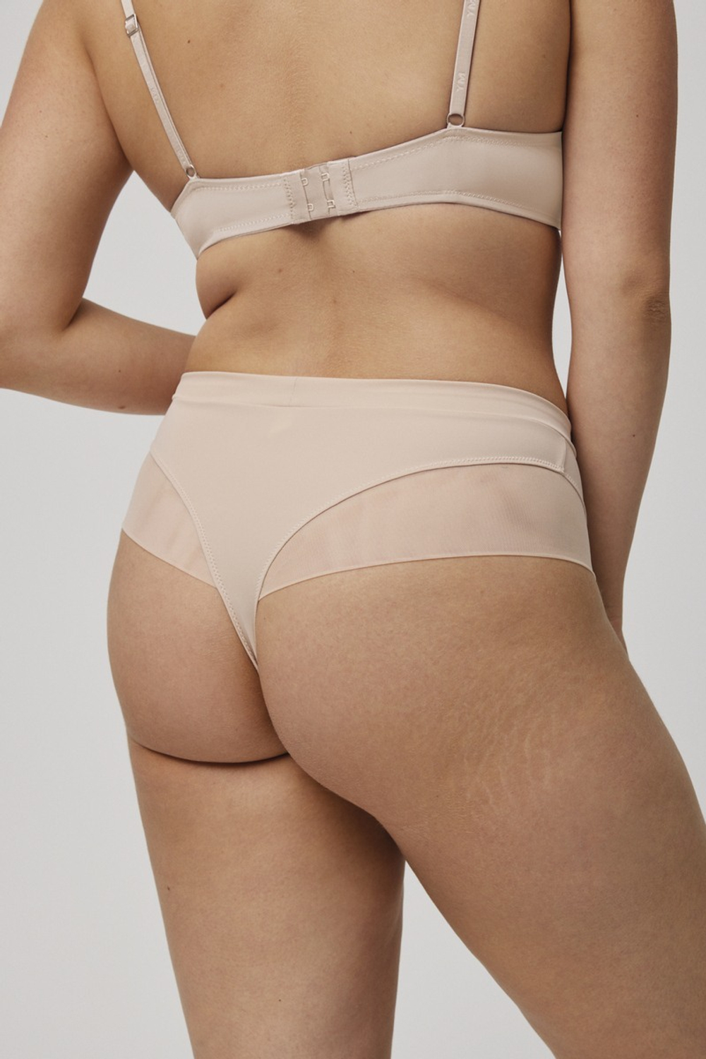 19341 High waist Трусы высокие стринги YSABEL MORA