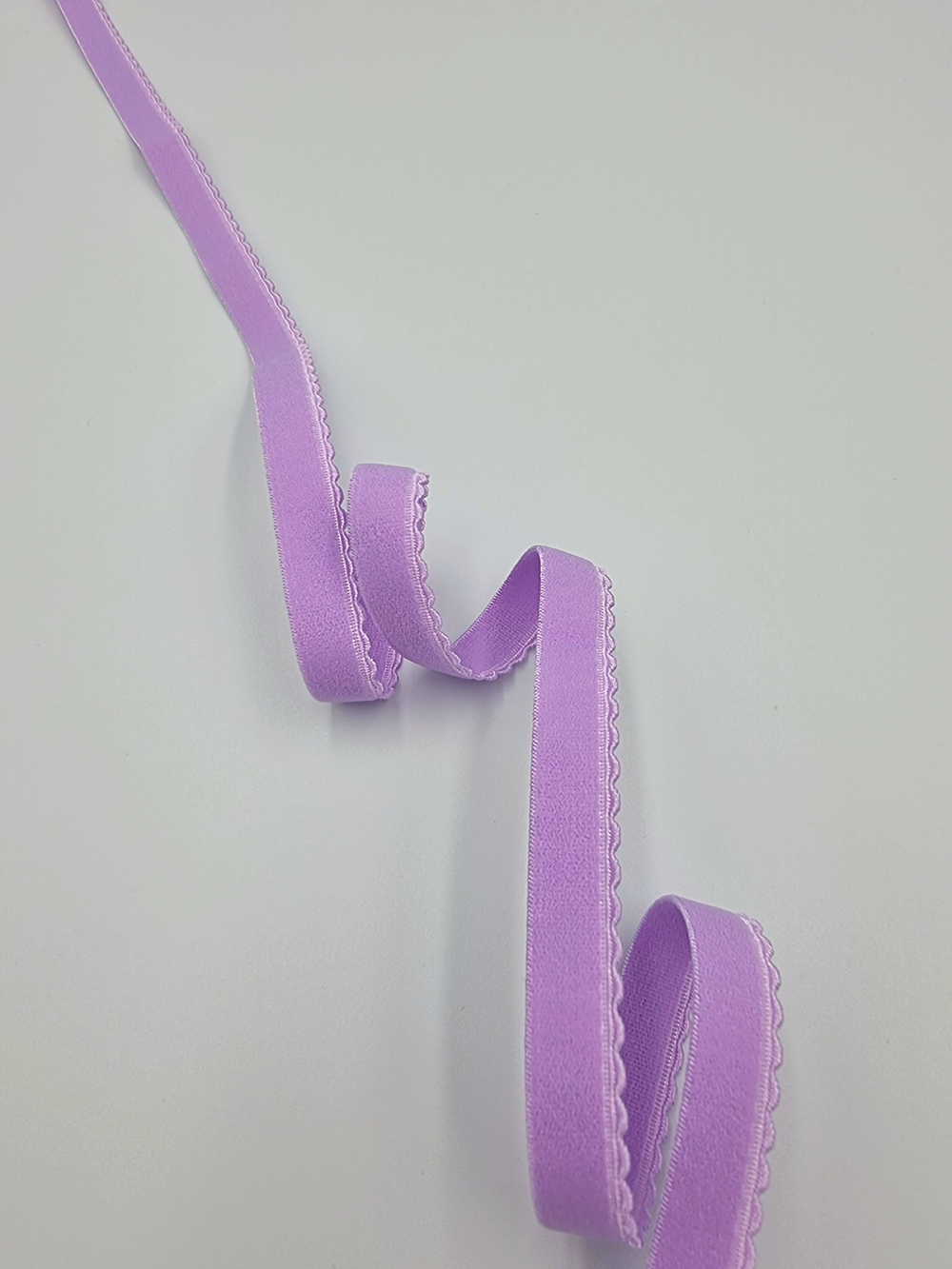 Резинка ажурная становая сиреневая 11 мм (Pantone 15-3620 TPG)