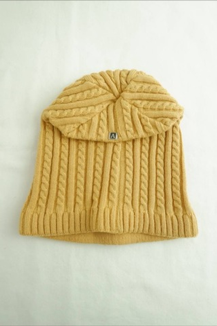 Шапка вязаная на 11-12 лет