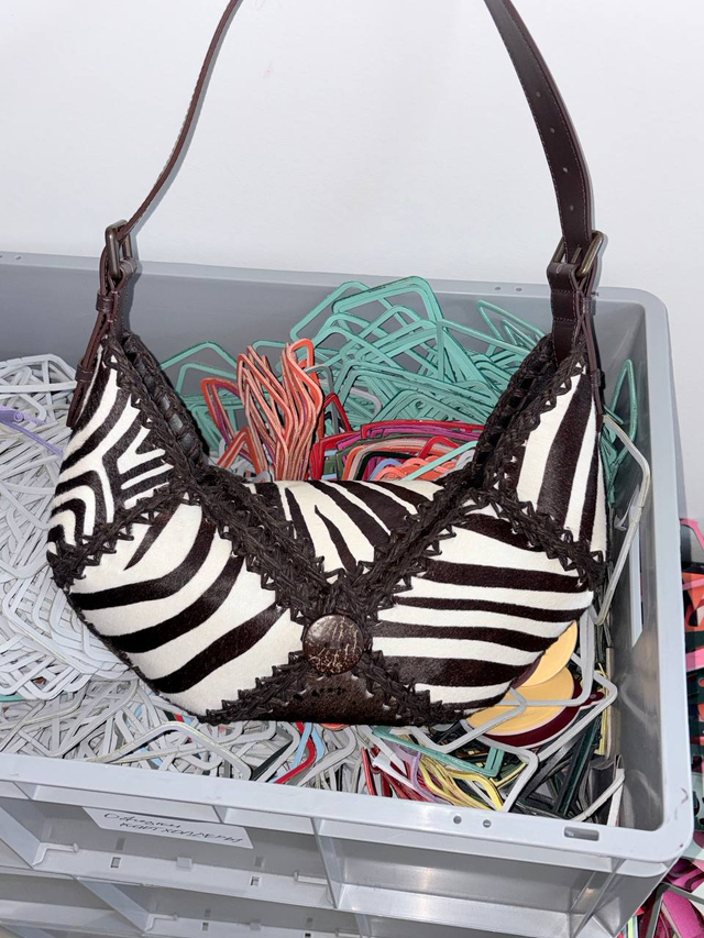 SAMPLE SEVA WILD ZEBRA M