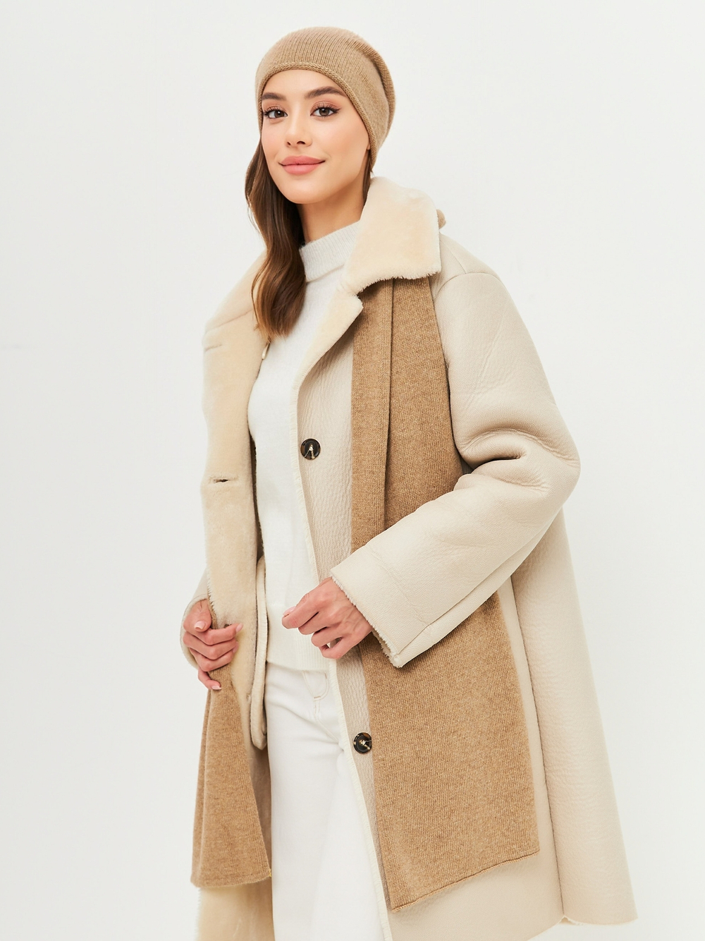 Шапка LACE удлиненная одинарная,с руликом с содержанием кашемира