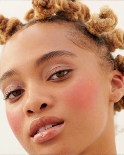 Glossier Cloud Paint Spark