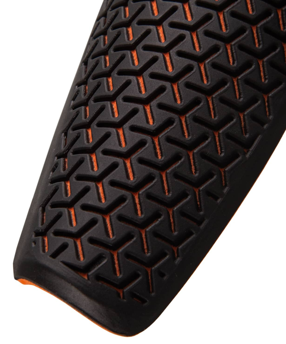 Щитки футбольные Proflex