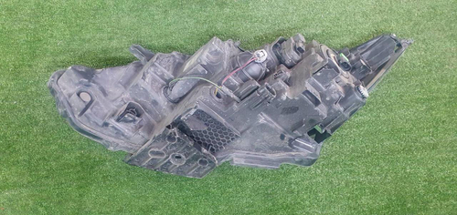 Битая Фара правая Nissan Qashqai J11 (2013-2019) галоген