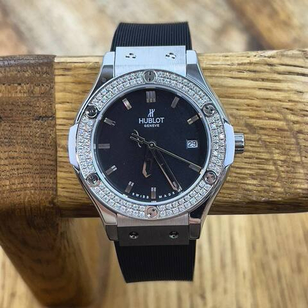 Часы Hublot