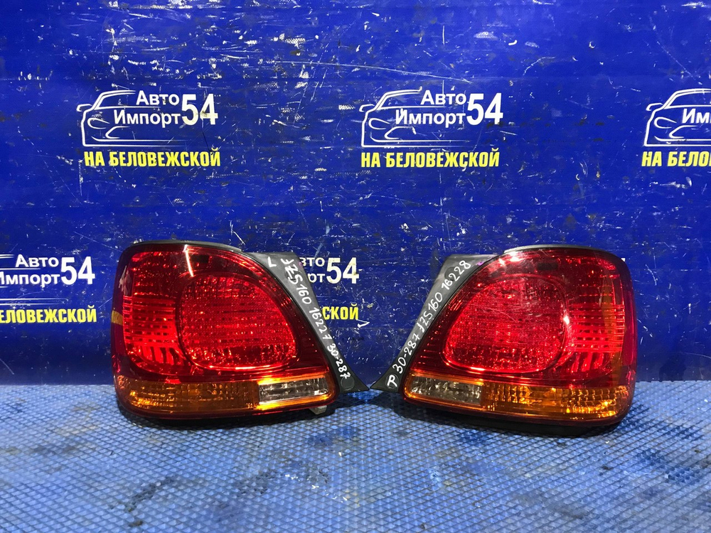 Стоп левый TOYOTA ARISTO 1997-2004