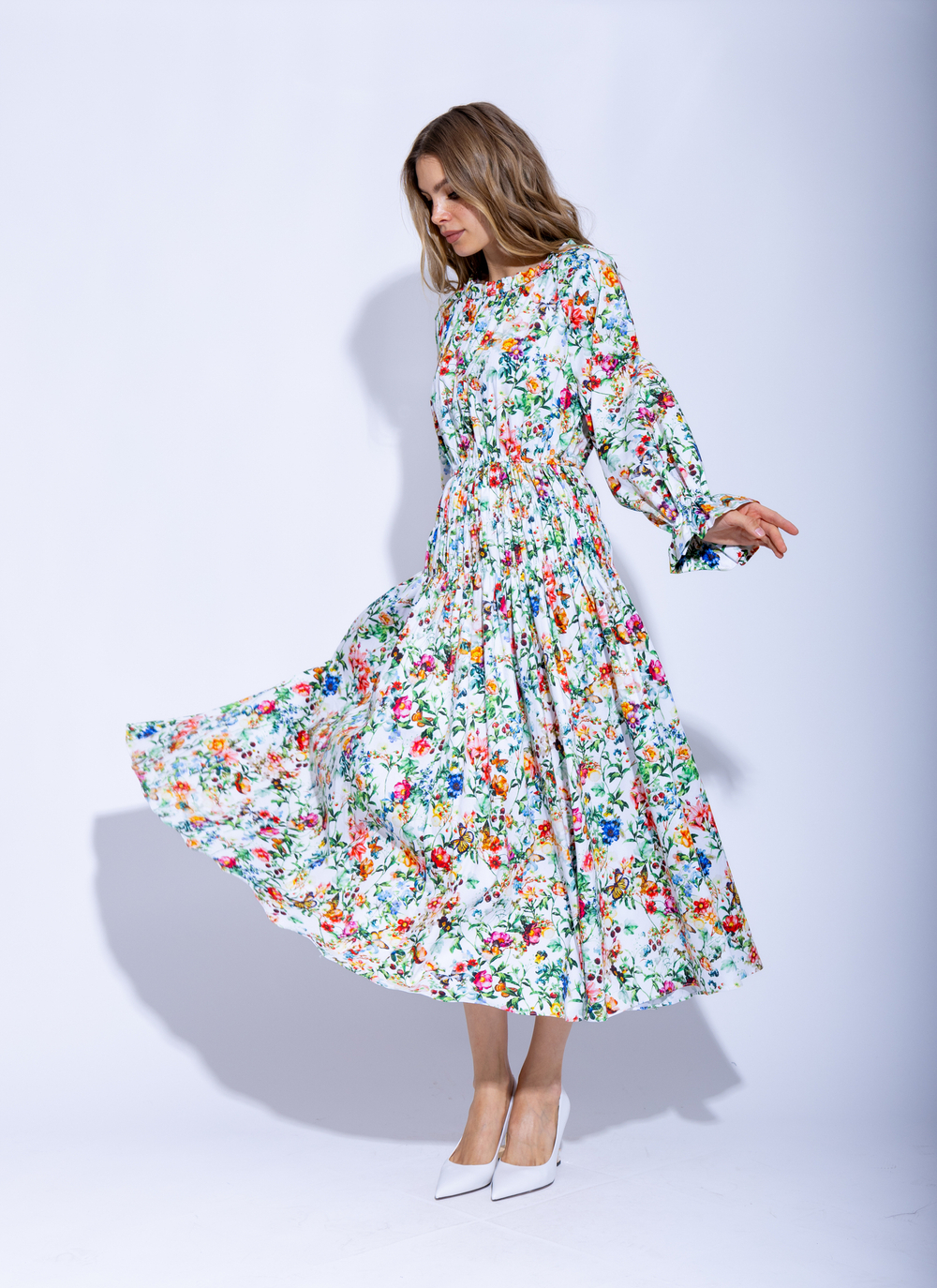 Женское платье миди с длинным рукавом в цветочный принт