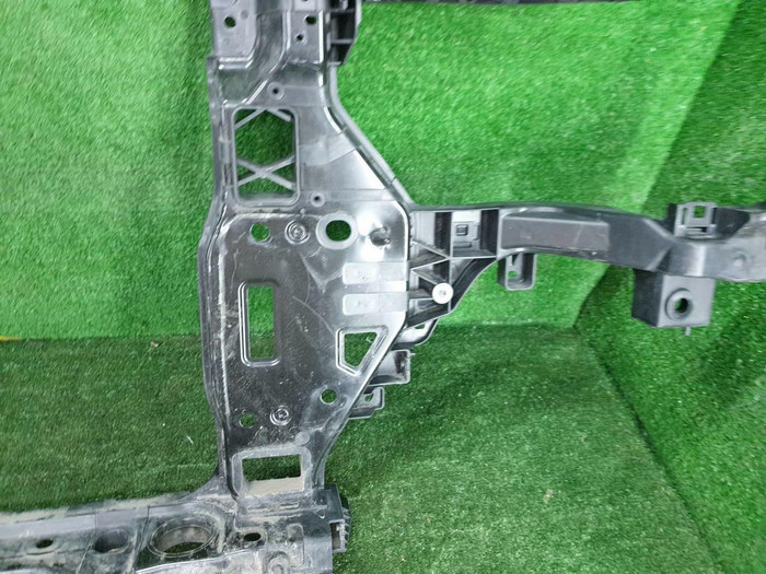 Телевизор Genesis G90 (2018-2022)