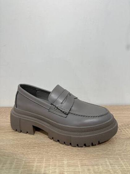 Лоферы из натуральной кожи