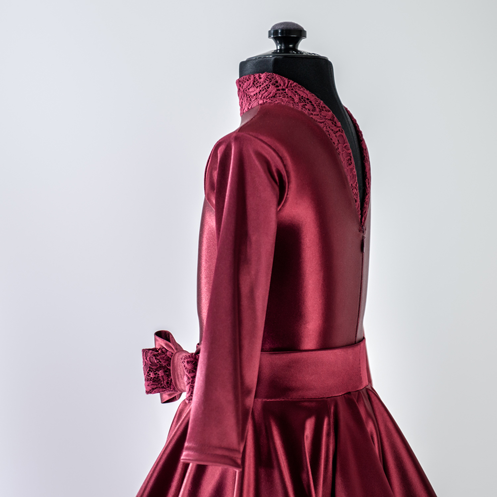 платье для танцев с пышной юбкой