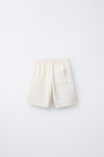 ZARA ШОРТЫ-БЕРМУДЫ ИЗ МАХРОВОЙ ТКАНИ В СТИЛЕ РУСТИК, ЭКРЮ