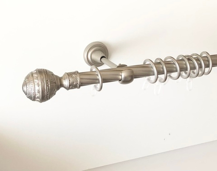 Карниз кованый витой "Фаберже" d19 мм однорядный, цвет хром матовый