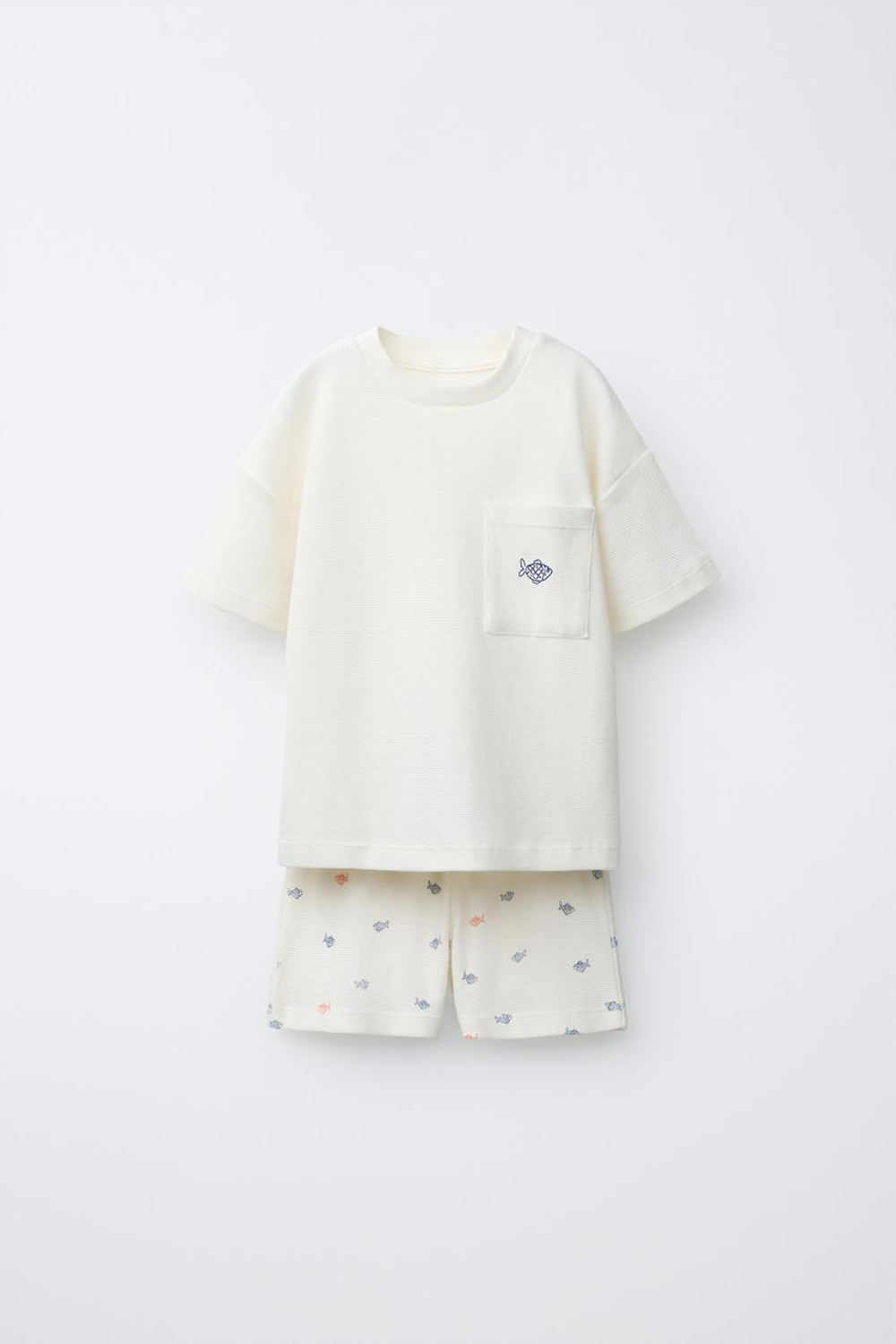 ZARA КОМПЛЕКТ ФУТБОЛКА И ШОРТЫ С ПРИНТОМ "РЫБЫ", БЕЛЫЙ