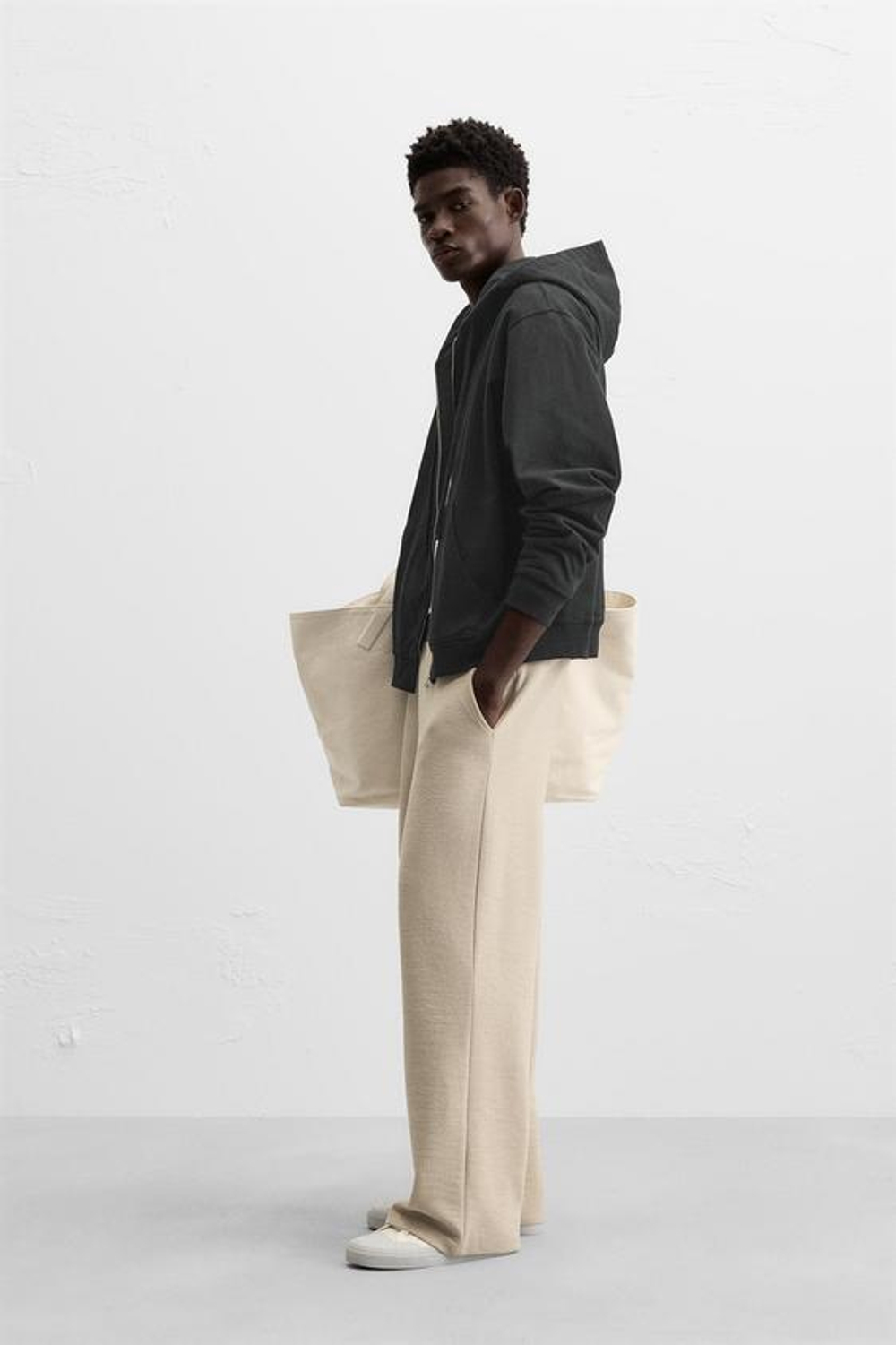 ZARA ЖАККАРДОВЫЕ ДЖОГГЕРЫ С РЕЛЬЕФНЫМ УЗОРОМ, БЕЖЕВЫЙ