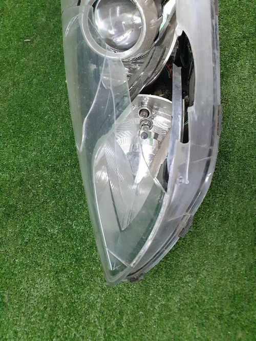 Битая Фара левая Hyundai I30 2 GD (2011-2015) галоген
