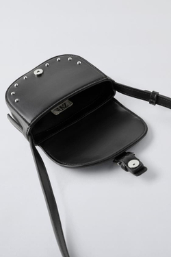 ZARA СУМКА С ЗАКЛЕПКАМИ, ЧЕРНЫЙ