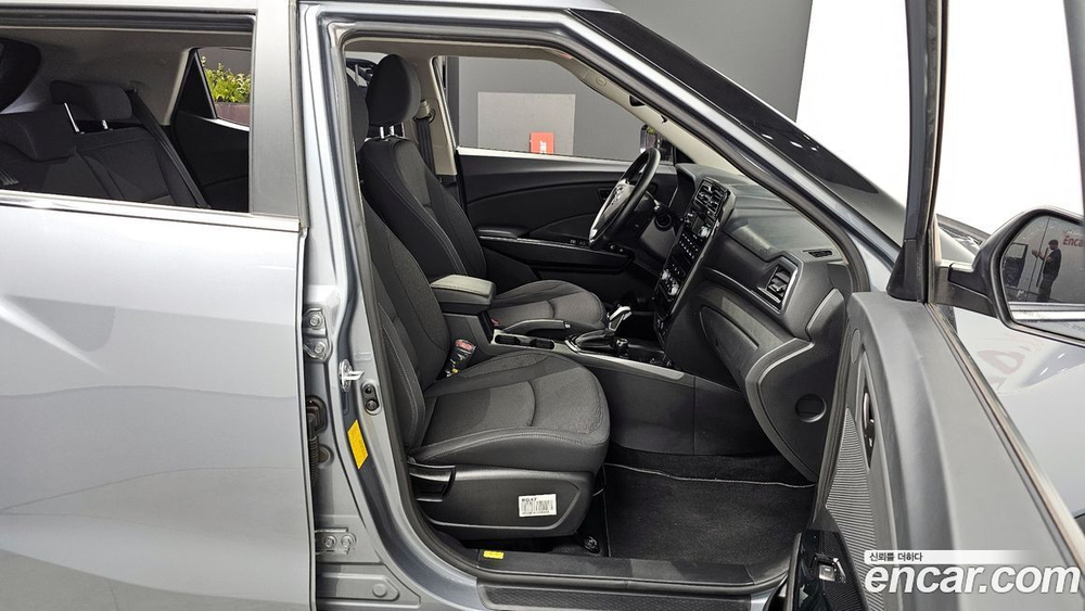 KG Mobility (Ssangyong) Very New Tivoli Дизель 1.6 2WD (01.2020)