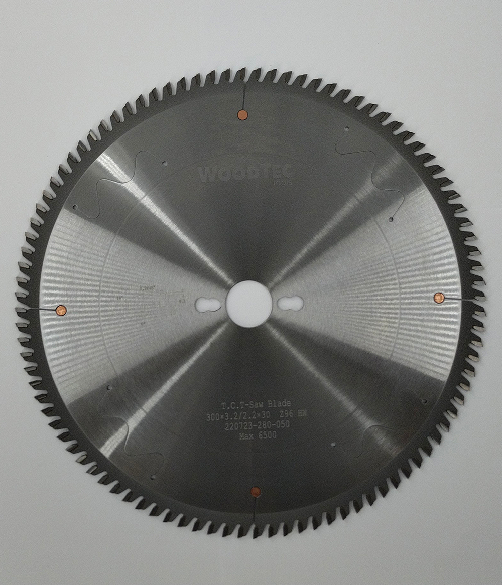 Основная пила WoodTec для форматно-раскроечных станков Ø300 х 30 х 3,2 / 2,2 Z = 96 FZ/TR