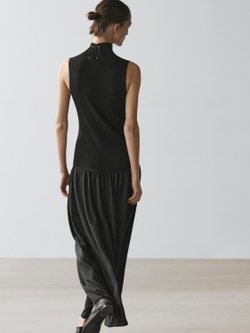 Massimo Dutti Трикотажное платье миди с контрастной деталью, черный