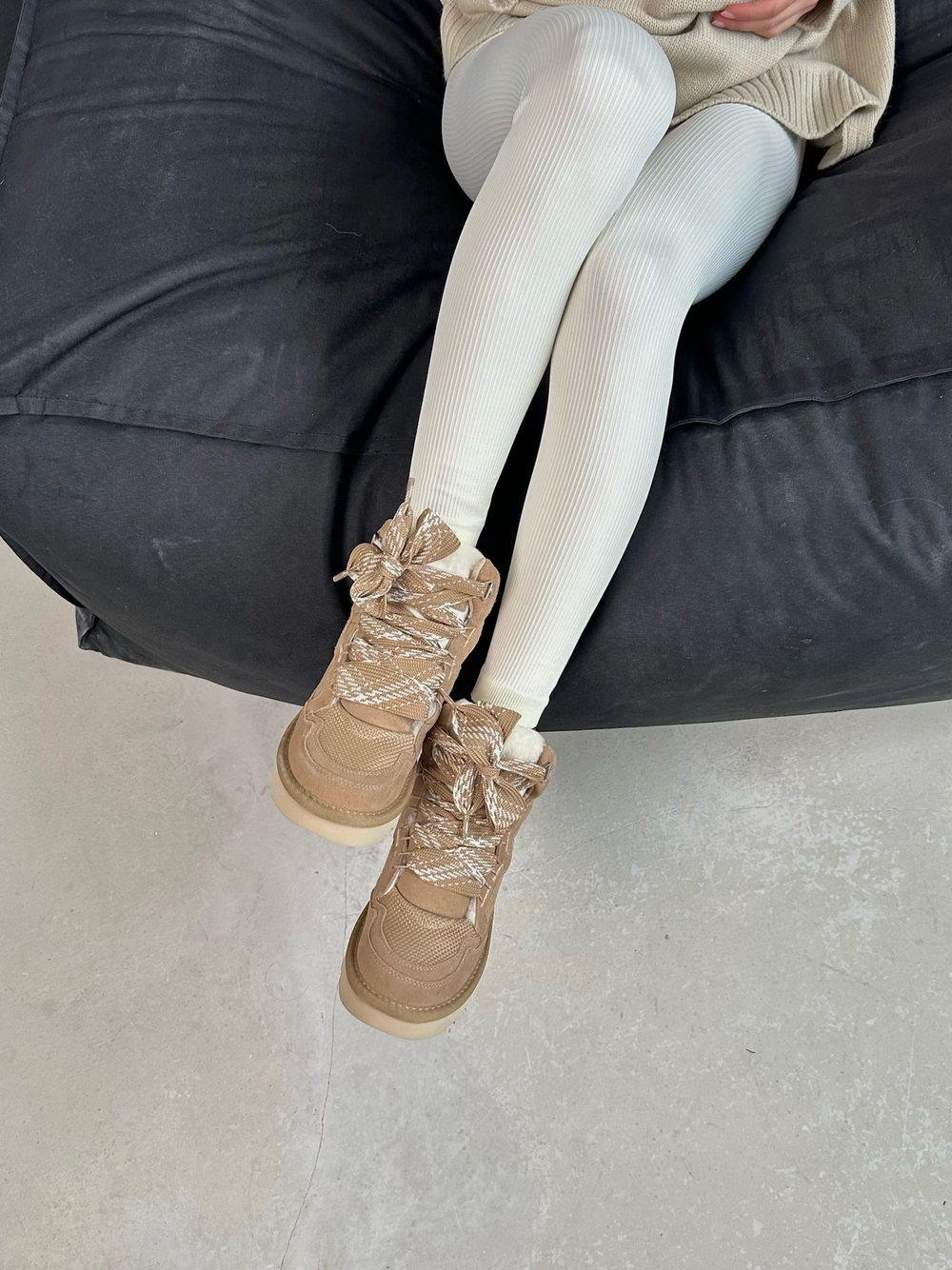 UGG