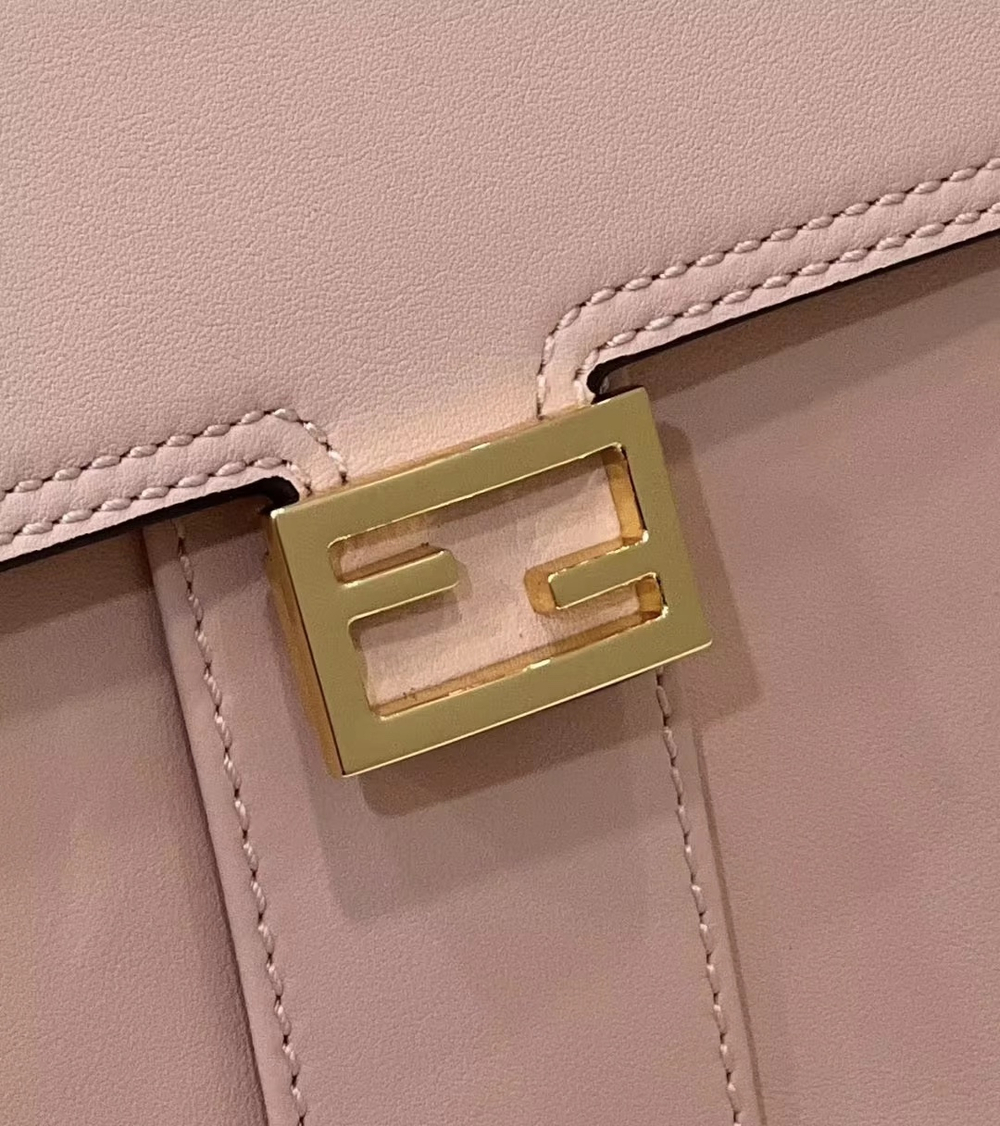 Fendi Peekaboo 23 cm