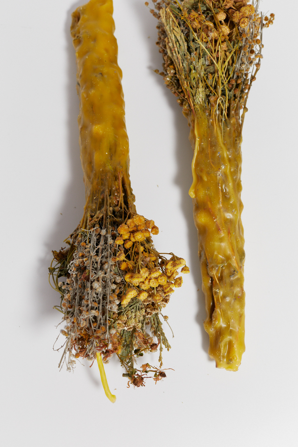 «Факел» из трав и пчелиного воска