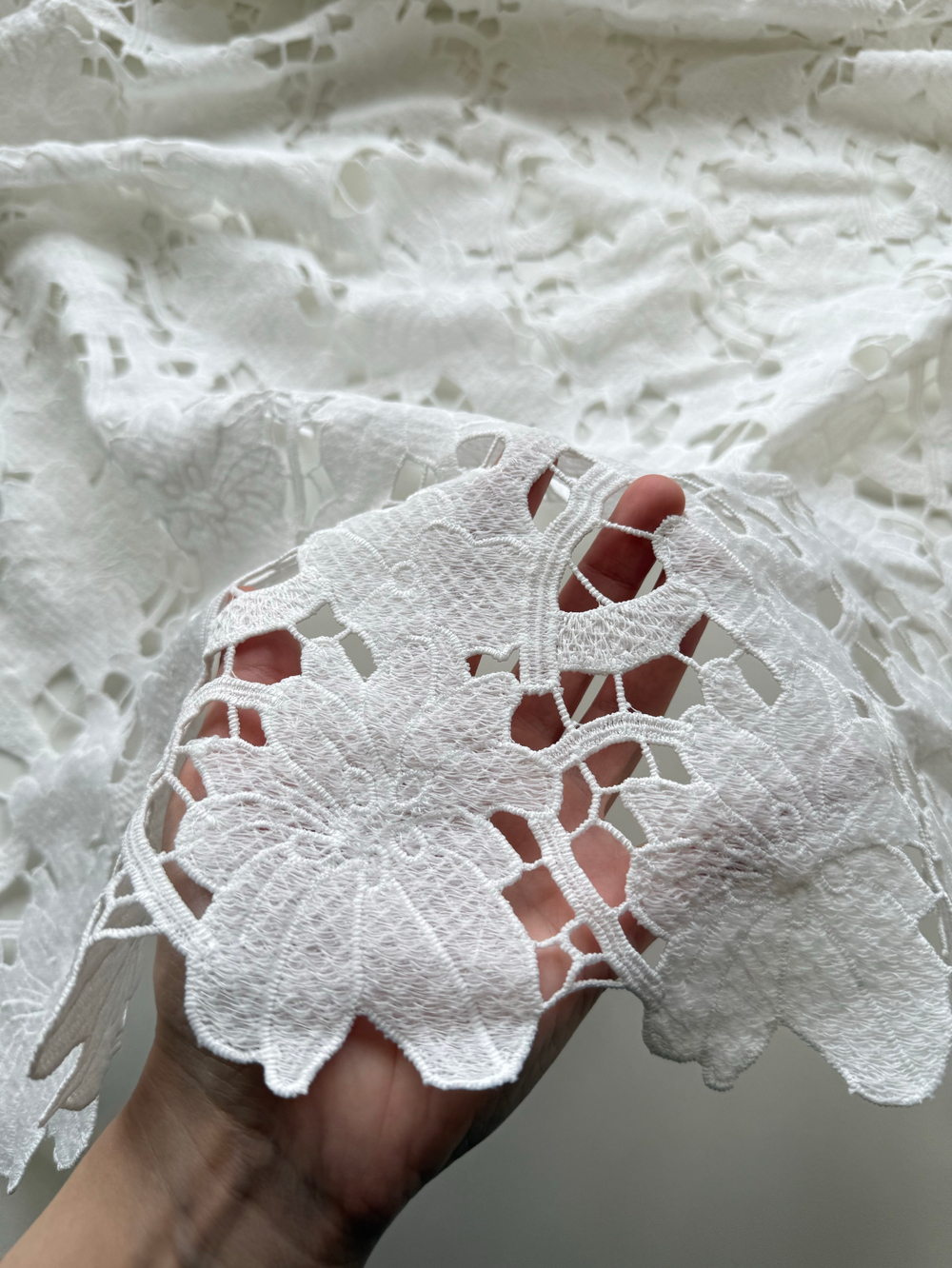 Вышивка Шарлот