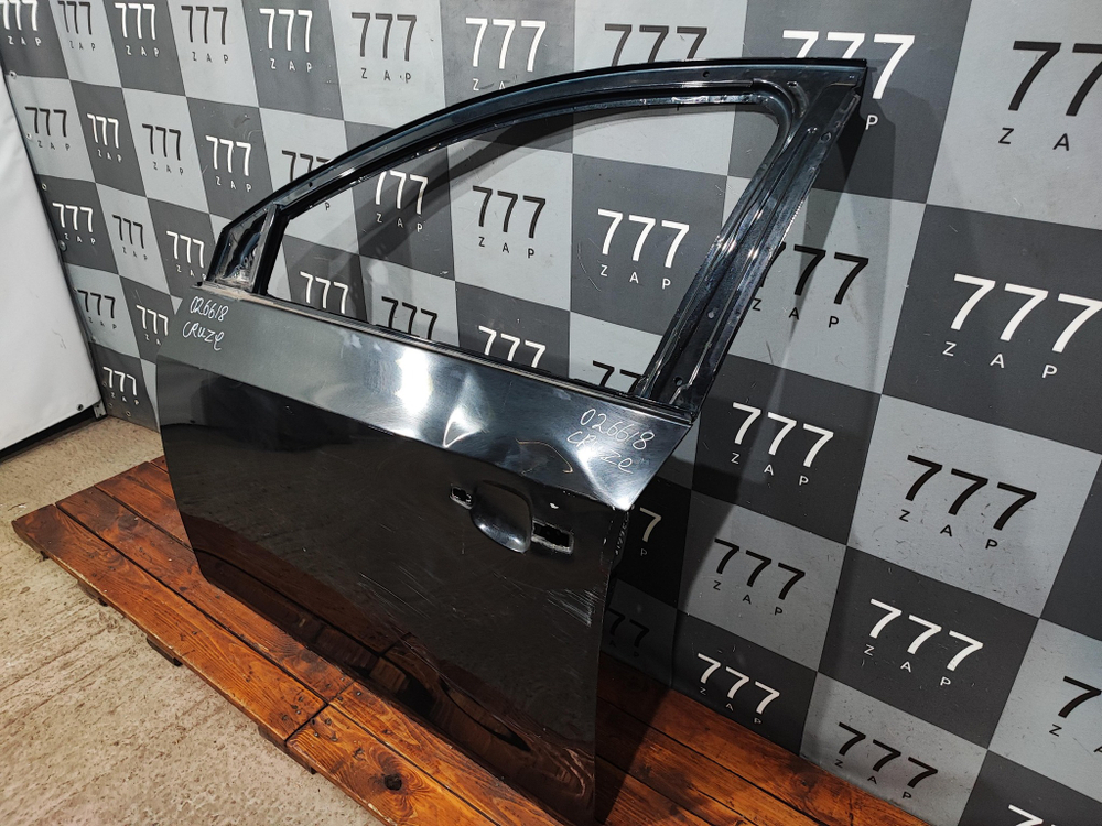 Дверь передняя левая Chevrolet Cruze 09-15 Б/У Оригинал 95987757