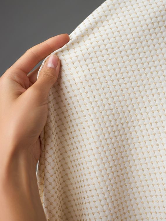 Микрофибра фактурная, жаккард, Турция, айвори/золото