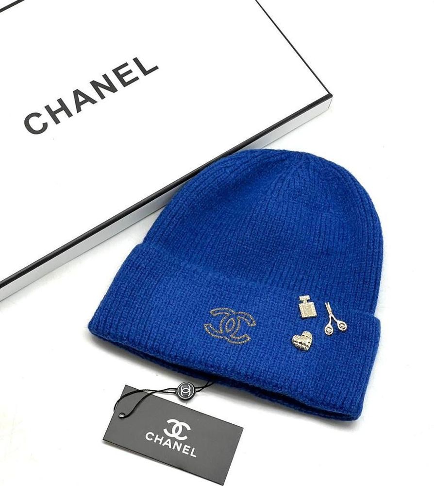 Шапка CHANEL