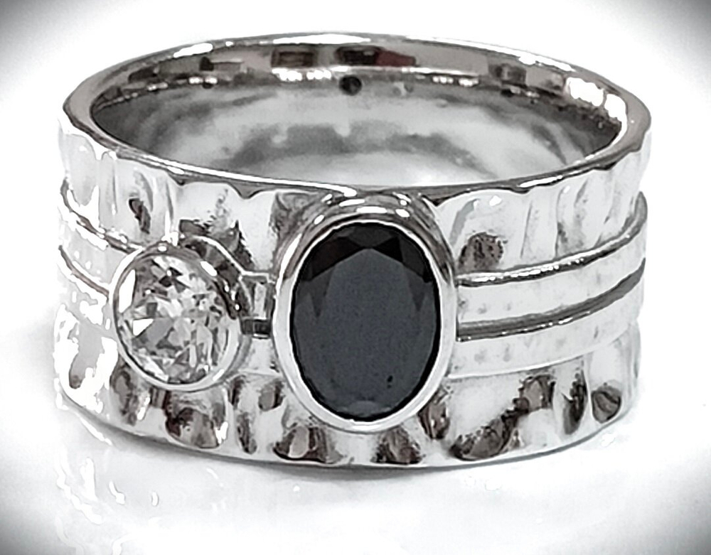 Ювелирное кольцо Эстерелла