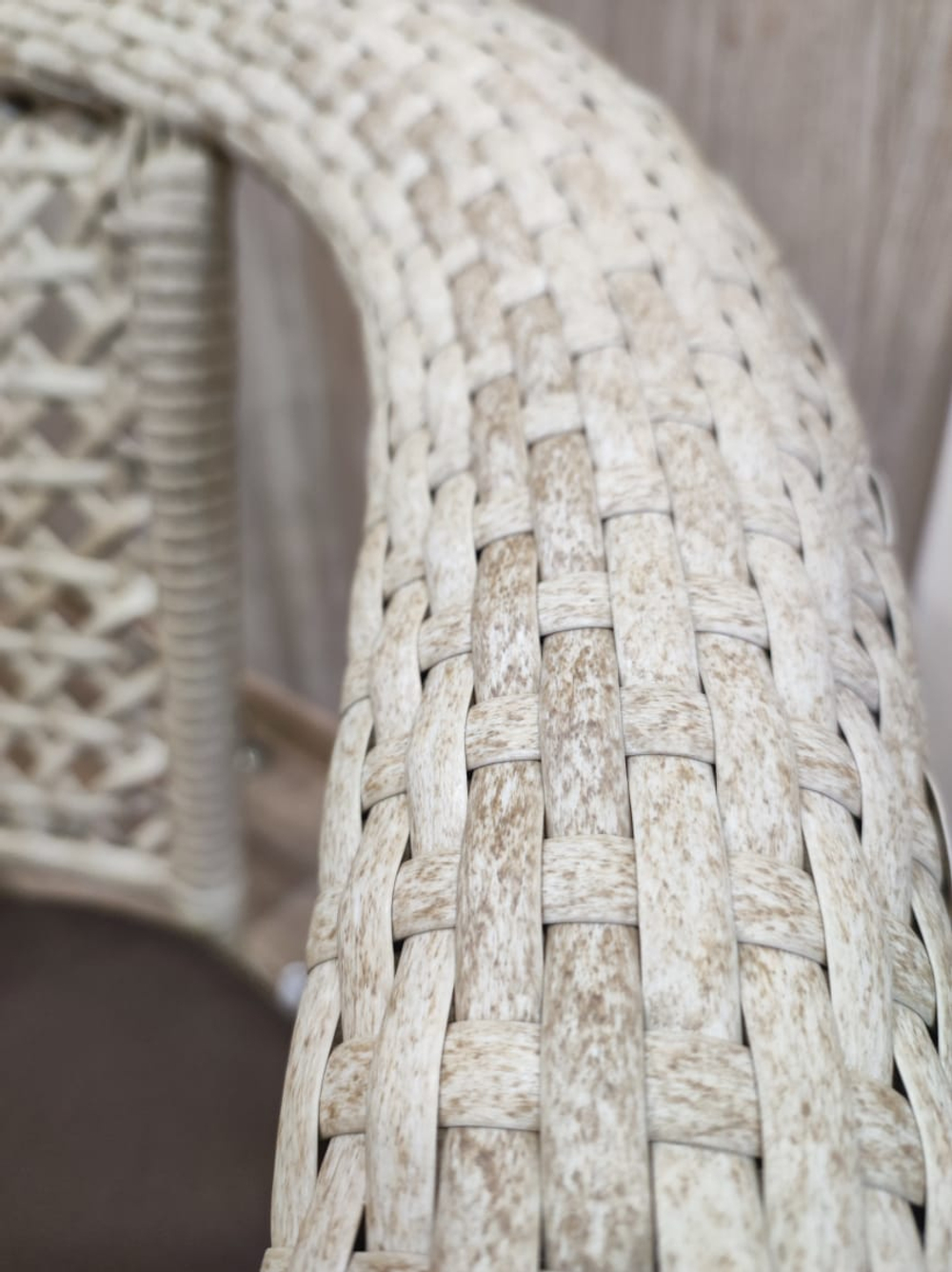 Стул-кресло из ротанга Руардин «Ruardean»с мягкой подушкой 5 см — Wood