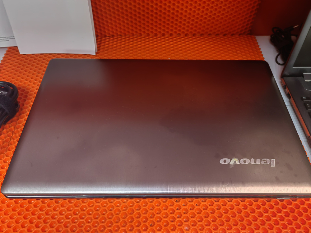 Ноутбук Lenovo z585
